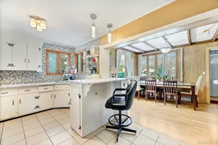 32 Stackyard Dr, Mastic Beach, NY 11951 - Photo 7