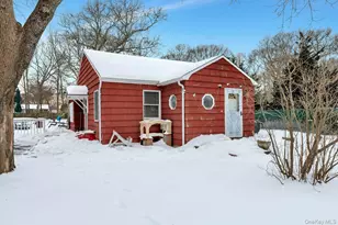 32 Stackyard Dr, Mastic Beach, NY 11951 - Photo 3