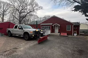 32 Stackyard Dr, Mastic Beach, NY 11951 - Photo 25