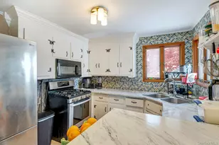 32 Stackyard Dr, Mastic Beach, NY 11951 - Photo 9