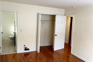 2401 Cherry Hill Dr, Poughkeepsie, NY 12603 - Photo 9