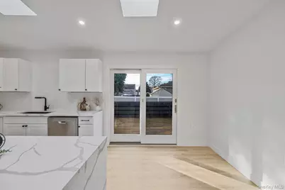 73 Midwood Avenue, Farmingdale, NY 11735 - Photo 7