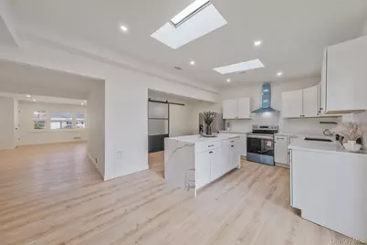 73 Midwood Avenue, Farmingdale, NY 11735 - Photo 11