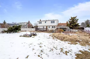 2298 Cleveland St, North Bellmore, NY 11710 - Photo 21