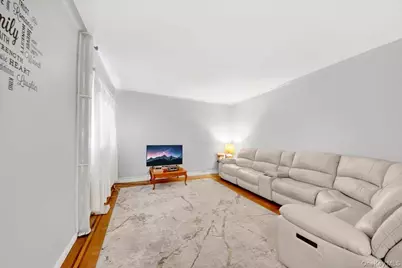 2925 Matthews Avenue #5H, Bronx, NY 10467 - Photo 3