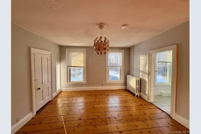 1860 E Main Street #5, Mohegan Lake, NY 10547 - Photo 1