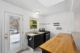 4 Fairview Dr, Tomkins Cove, NY 10986 - Photo 7