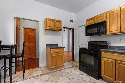 219 S Sixth Avenue, Mount Vernon, NY 10550 - Photo 5