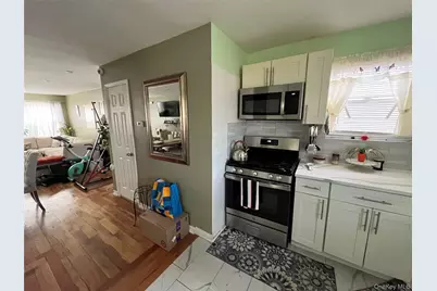 115102 217th Street, Cambria Heights, NY 11411 - Photo 3