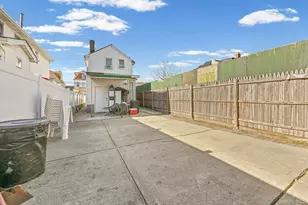 131-23 140th St, Jamaica, NY 11436 - Photo 17