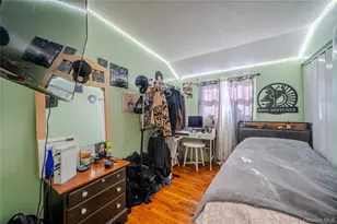 72 Cranberry St, Central Islip, NY 11722 - Photo 13