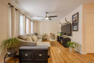 72 Cranberry St, Central Islip, NY 11722 - Photo 11