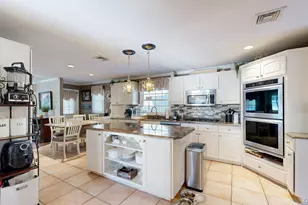 6 Bea St, Lake Grove, NY 11755 - Photo 7