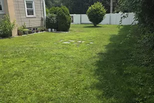 23 Seaman Neck Rd, Dix Hills, NY 11746 - Photo 11