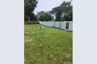 23 Seaman Neck Road, Dix Hills, NY 11746 - Photo 9