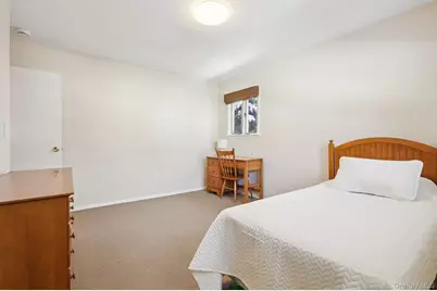 32 Allan Lane, Mount Kisco, NY 10549 - Photo 11