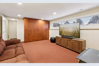 32 Allan Lane, Mount Kisco, NY 10549 - Photo 17