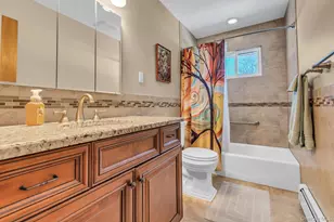 238 Loop Dr, Sayville, NY 11782 - Photo 15