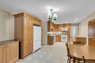 238 Loop Dr, Sayville, NY 11782 - Photo 5