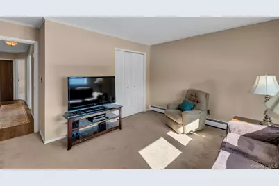 238 Loop Drive, Sayville, NY 11782 - Photo 17