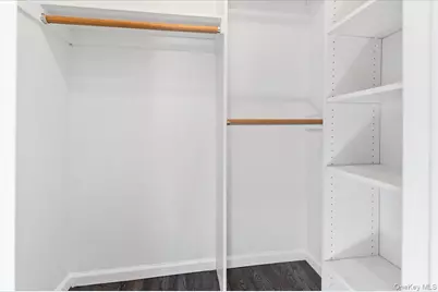 20 Alex Lane #2, Glen Cove, NY 11542 - Photo 17