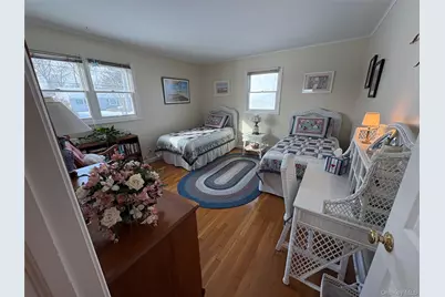 17 Whiting Road, East Quogue, NY 11942 - Photo 19