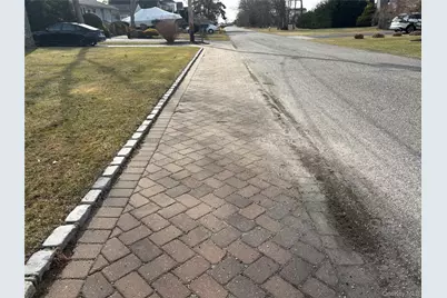 17 Whiting Road, East Quogue, NY 11942 - Photo 7