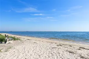 17 Whiting Rd, East Quogue, NY 11942 - Photo 13