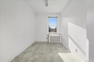 3076 La Salle Ave, Bronx, NY 10461 - Photo 15