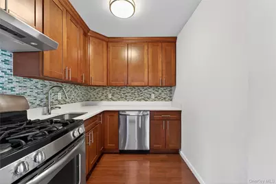 149-06 Northern Boulevard #501, Flushing, NY 11354 - Photo 11