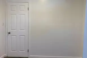 439 Newbridge Rd, East Meadow, NY 11554 - Photo 9