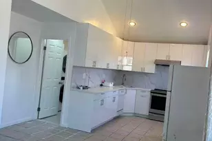 439 Newbridge Rd, East Meadow, NY 11554 - Photo 3