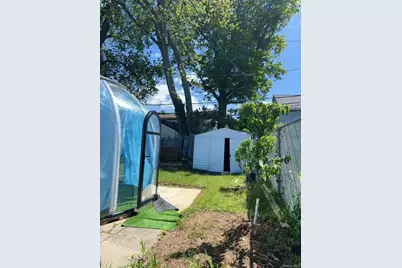 439 Newbridge Road, East Meadow, NY 11554 - Photo 15