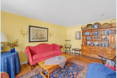 202 Falcon Court, Poughkeepsie, NY 12603 - Photo 7