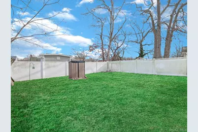 27 Denton Street, Patchogue, NY 11772 - Photo 23