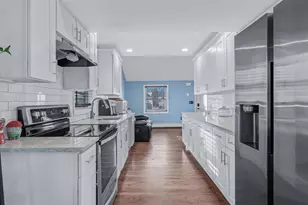 27 Denton St, Patchogue, NY 11772 - Photo 9