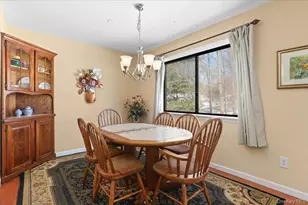 120 H Columbia Ct, Yorktown Heights, NY 10598 - Photo 5