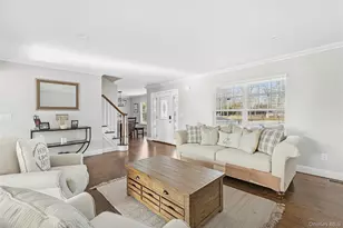 3 lincoln Ave, Manorville, NY 11949 - Photo 7