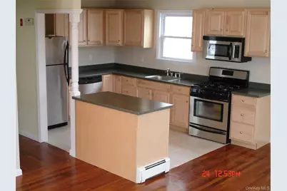 129 Maple Street #Upper, Long Beach, NY 11561 - Photo 5