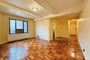 1576 Unionport Rd, Bronx, NY 10462 - Photo 5