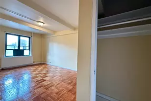 1576 Unionport Rd, Bronx, NY 10462 - Photo 9