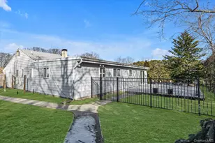 6 Anne Dr, Selden, NY 11784 - Photo 21