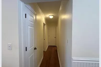 313 Main Street #B, Roslyn, NY 11576 - Photo 9