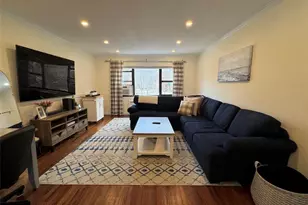 313 Main St, Roslyn, NY 11576 - Photo 3