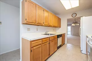 249 Windward Dr, Port Jefferson, NY 11777 - Photo 13