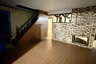 107 Ball Park Ln, Hicksville, NY 11801 - Photo 9