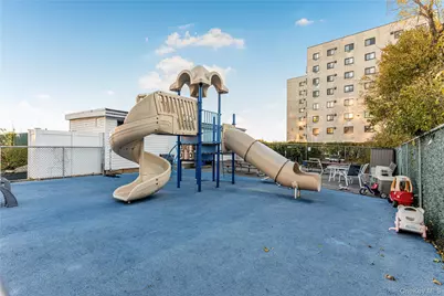 640 Pelham Road #4G, New Rochelle, NY 10805 - Photo 23