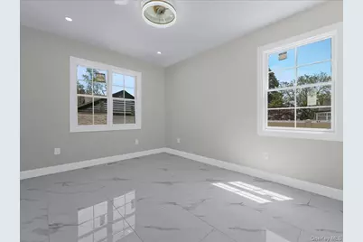 918 N 6th Street, New Hyde Park, NY 11040 - Photo 11