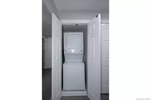 81 Secatogue Ave, Farmingdale, NY 11735 - Photo 9