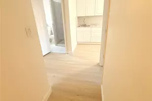 90-48 171st St, Jamaica, NY 11432 - Photo 5